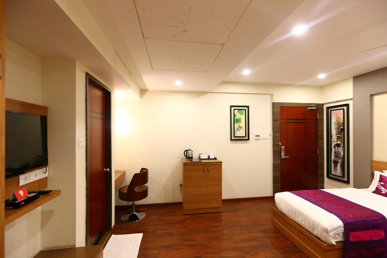 Fabhotel Prime Adore Residency Madras Buitenkant foto