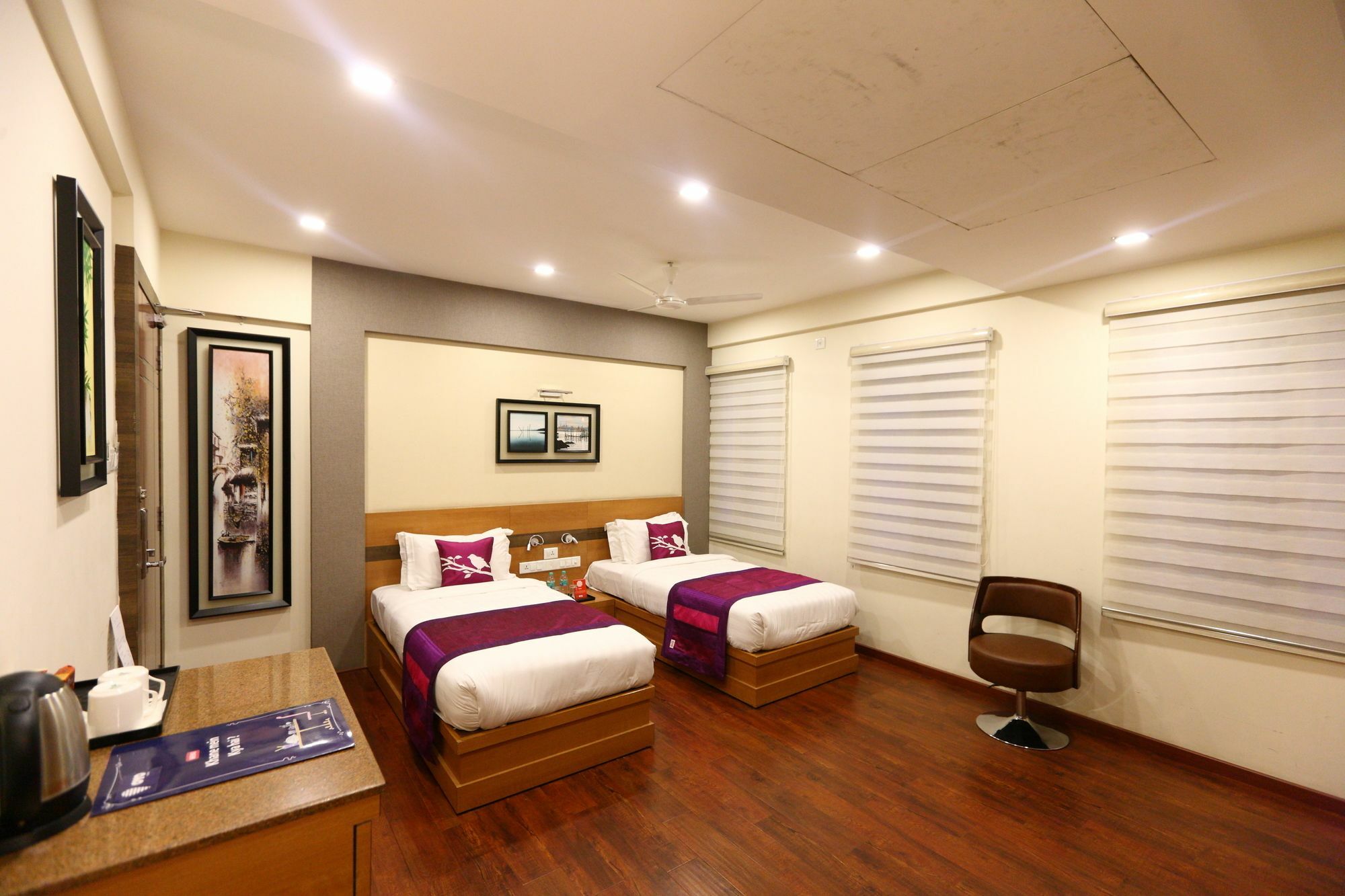Fabhotel Prime Adore Residency Madras Buitenkant foto