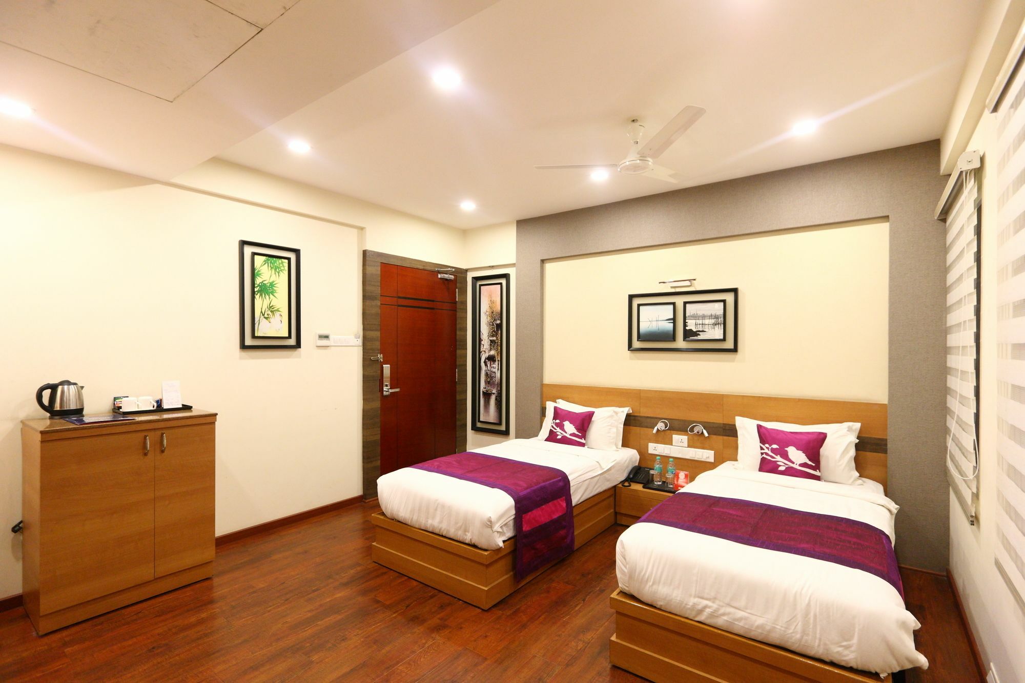 Fabhotel Prime Adore Residency Madras Buitenkant foto
